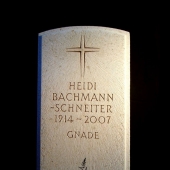Grabstein 086