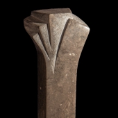 Pokal aus Lunel Kalkstein